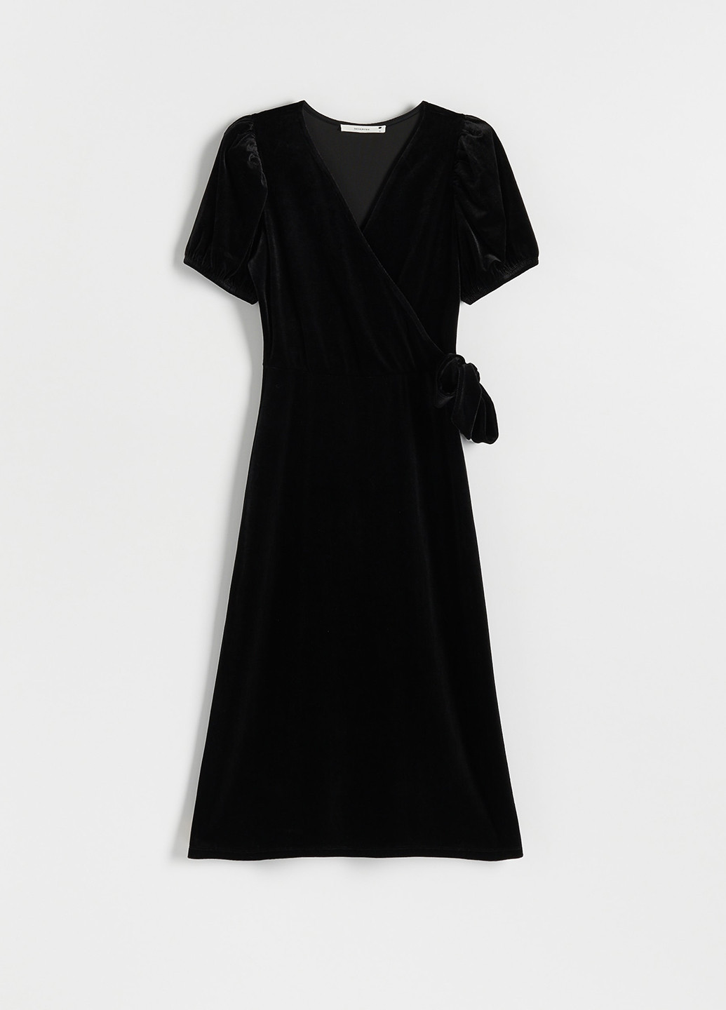 Чорна кежуал сукня на запах Reserved однотонна