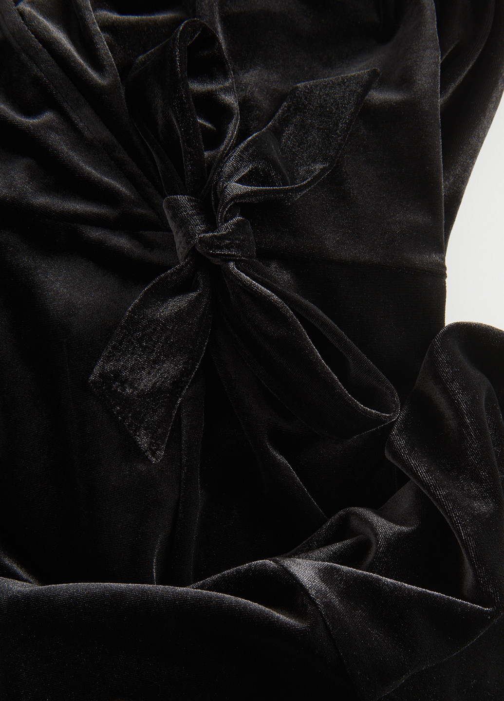 Чорна кежуал сукня на запах Reserved однотонна