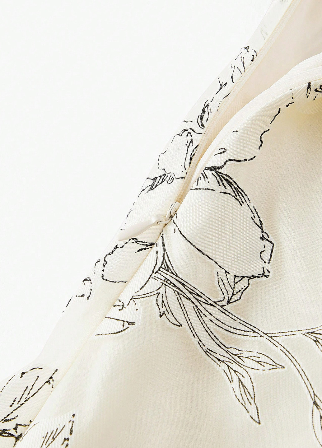 Кремова кежуал сукня силуетна SHEIN з квітковим принтом