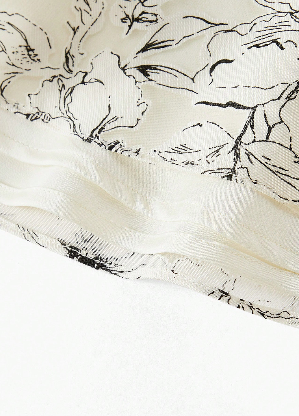 Кремова кежуал сукня силуетна SHEIN з квітковим принтом