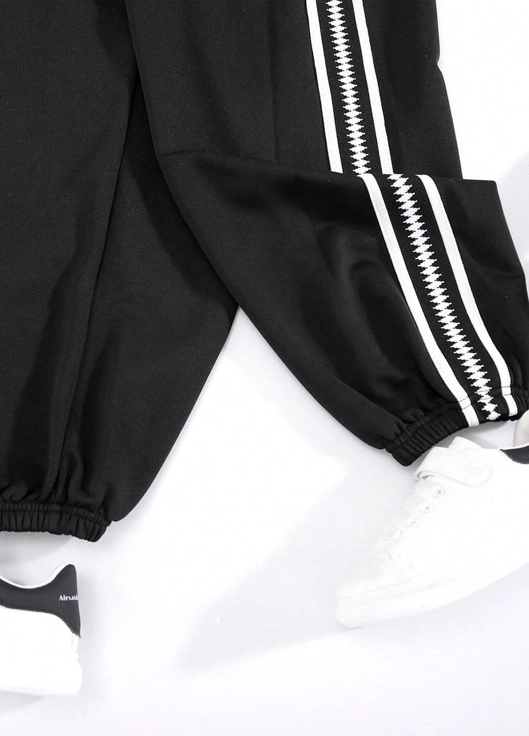 Черные кэжуал, спортивные демисезонные брюки джоггеры SHEIN