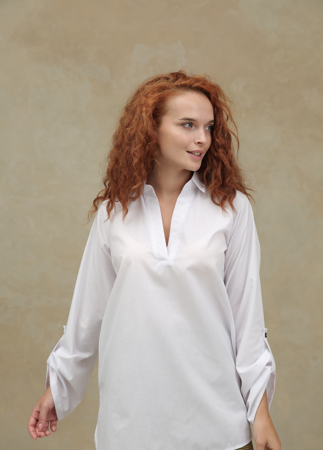 Біла демісезонна біла блузка з рукавом реглан 7/8 на хлястику INNOE Блузка