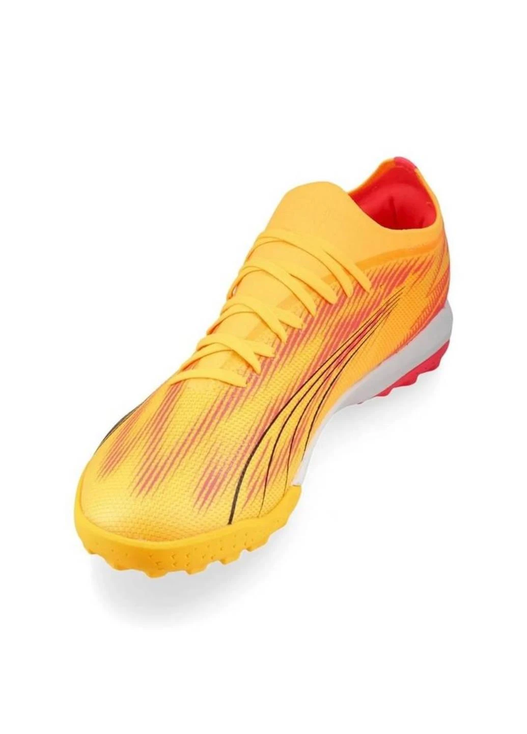 Светло-оранжевые футбольные сороконожки 107757-03 Puma