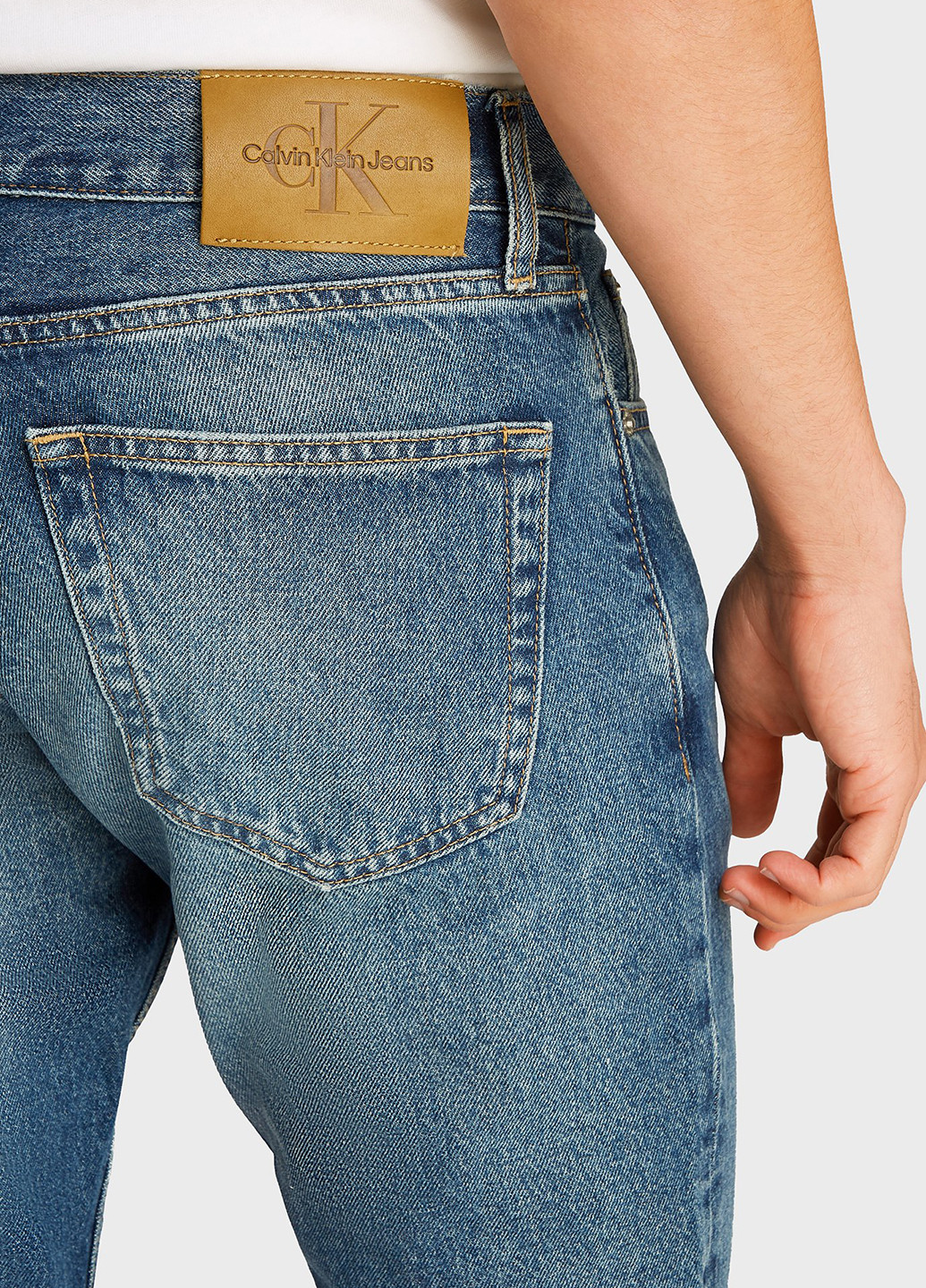 Джинси Calvin Klein Jeans (346673469)