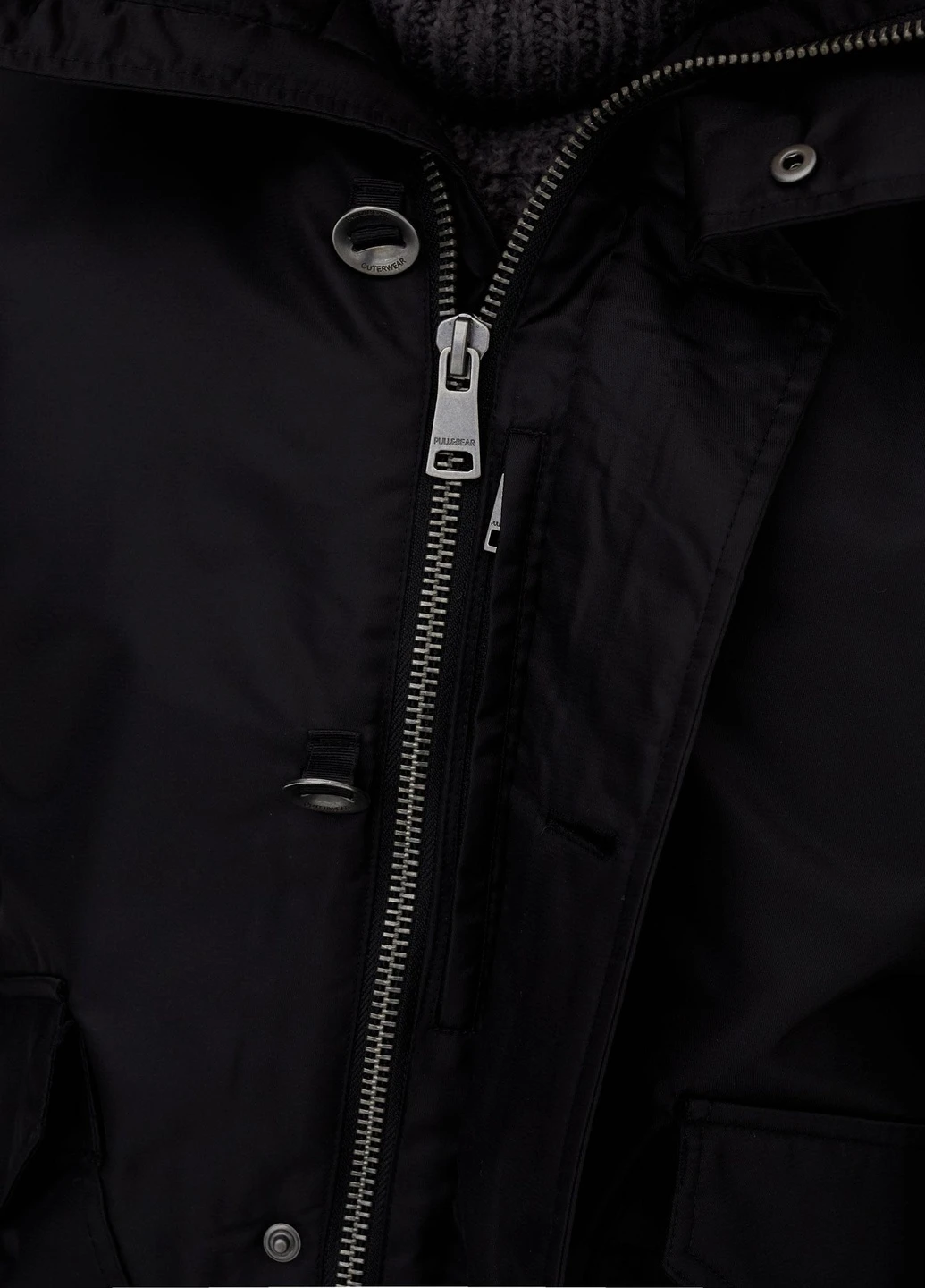 Чорна куртка демісезон,чорний, Pull & Bear