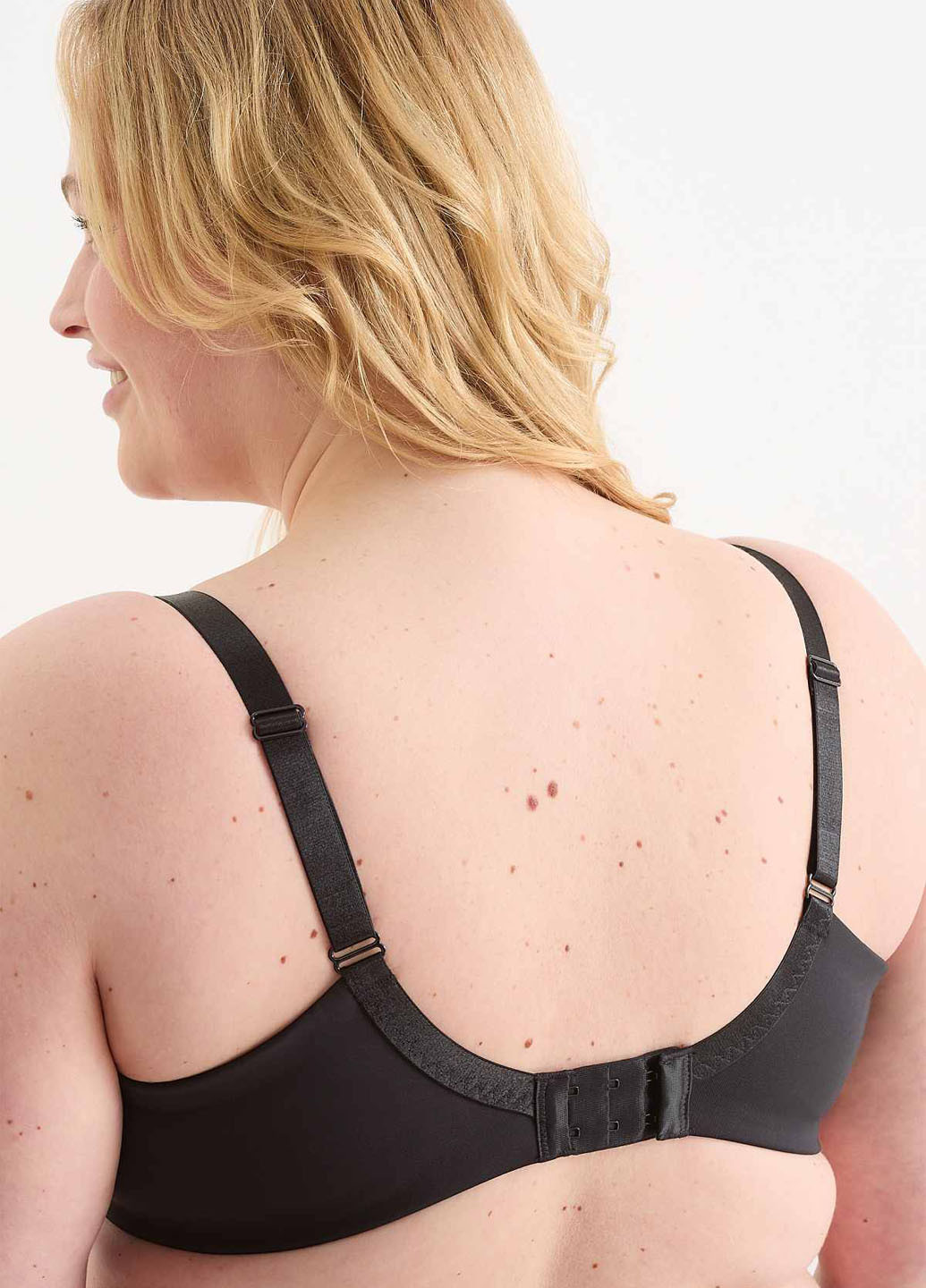 Чёрный минимайзер бюстгальтер C&A с косточками нейлон