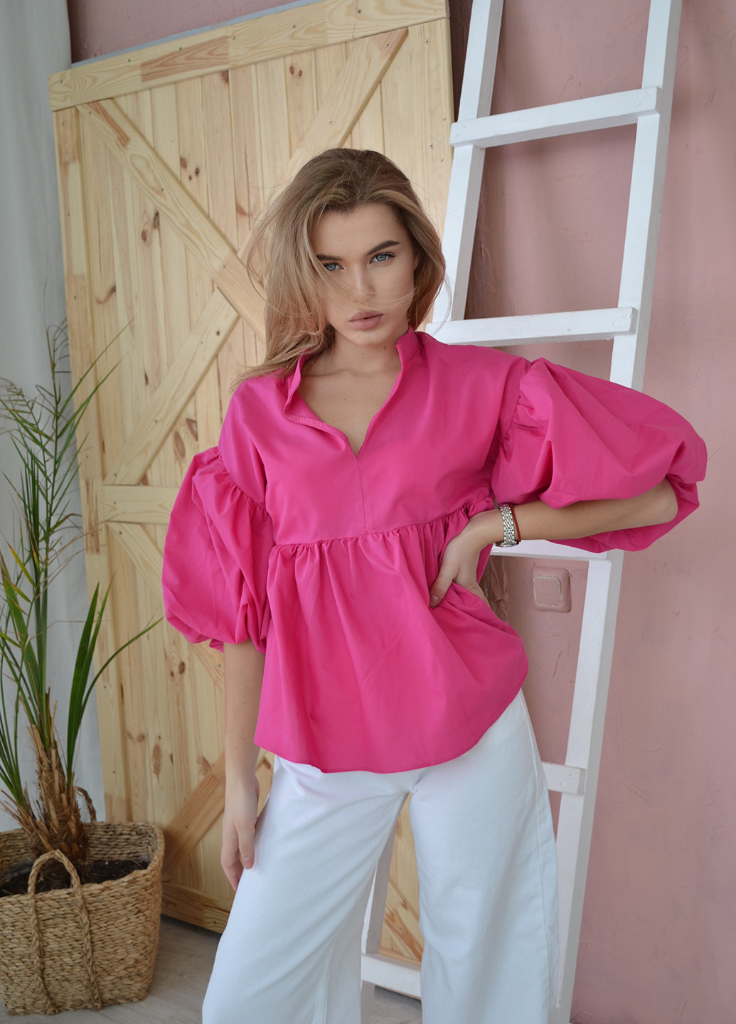 Розовая демисезонная блуза Mona More