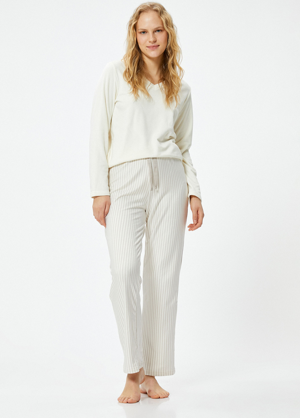 Белая всесезон пижама (лонгслив, брюки) лонгслив + брюки KOTON