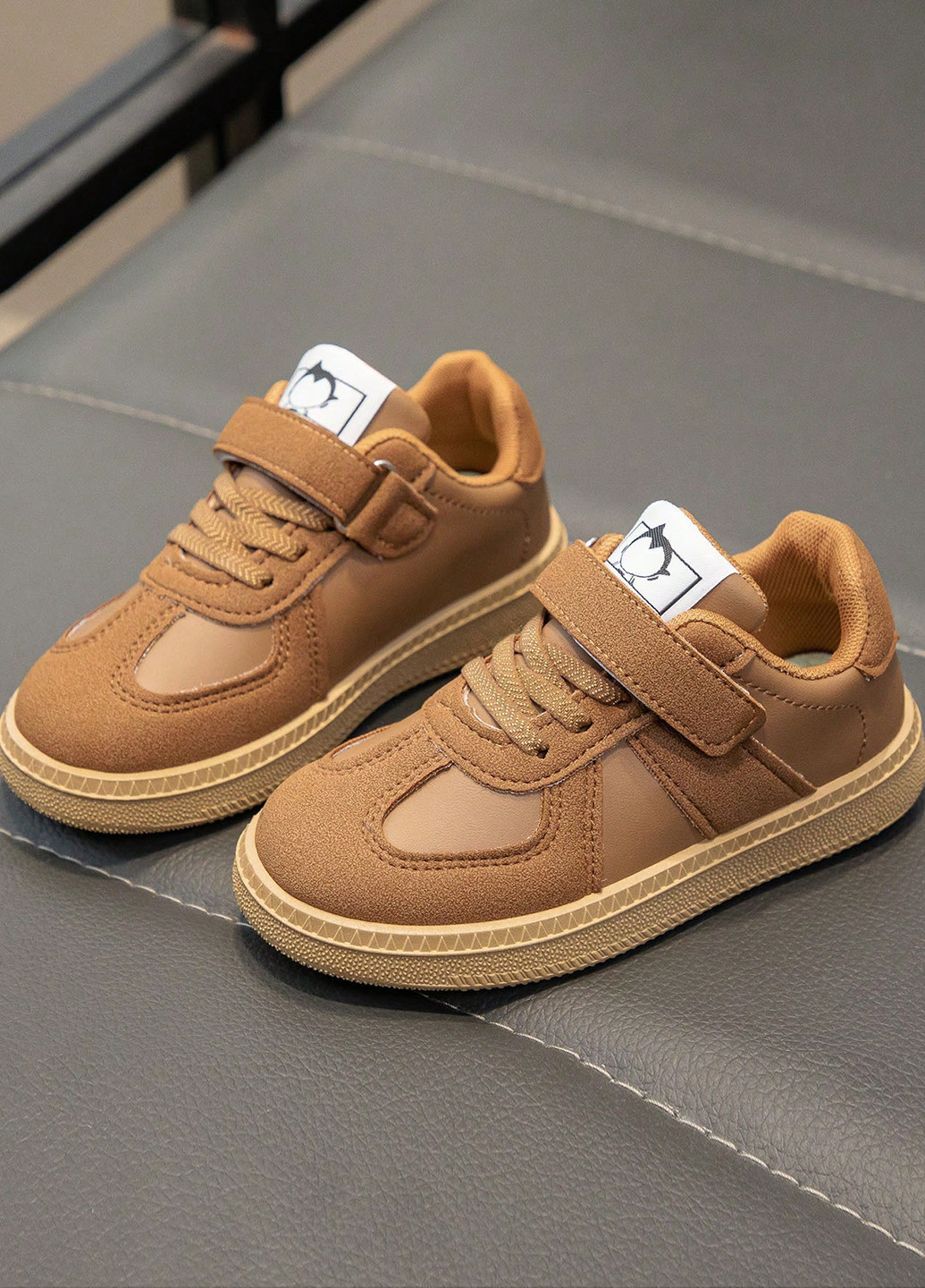 Коричневые демисезонные кроссовки SHEIN