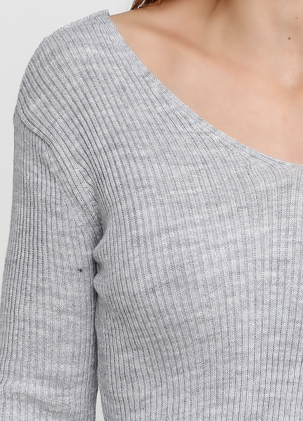 Серый демисезонный пуловер пуловер Sassofono