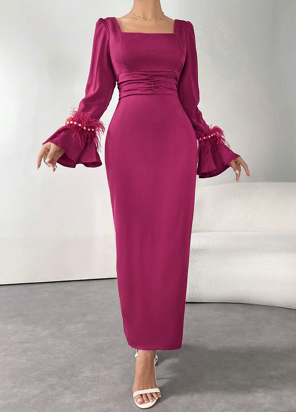 Фуксиновое (цвета Фуксия) вечернее платье футляр SHEIN однотонное