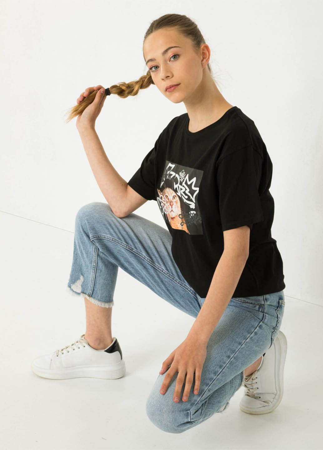 Черная летняя футболка Reporter Young