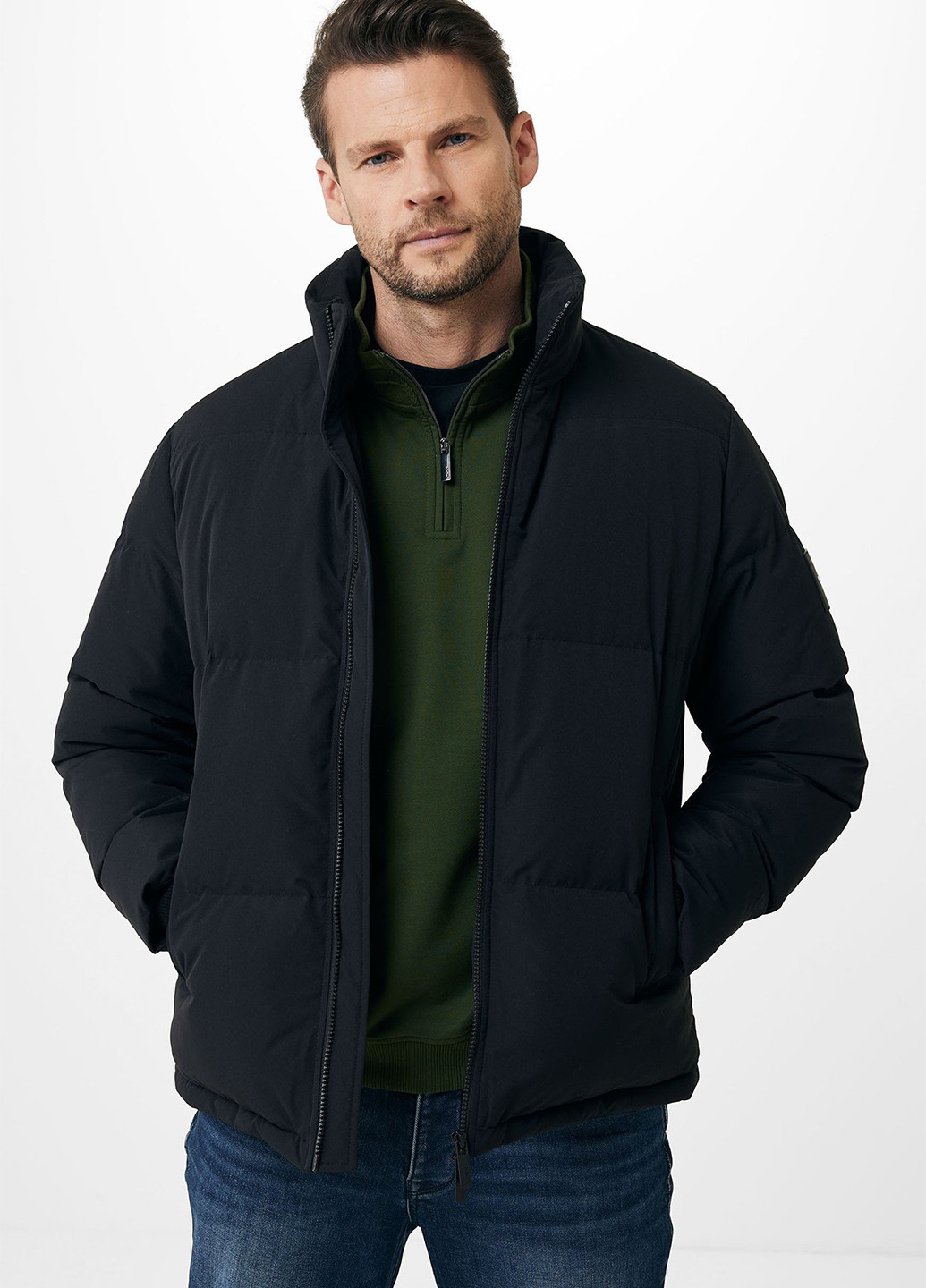 Черная зимняя куртка Mexx