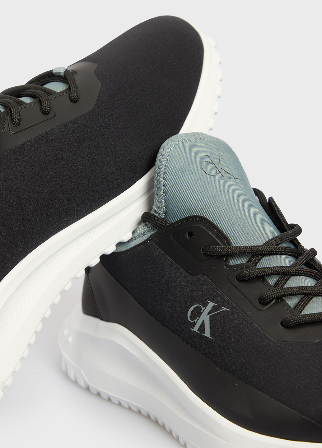 Чорні всесезон кросівки Calvin Klein Jeans