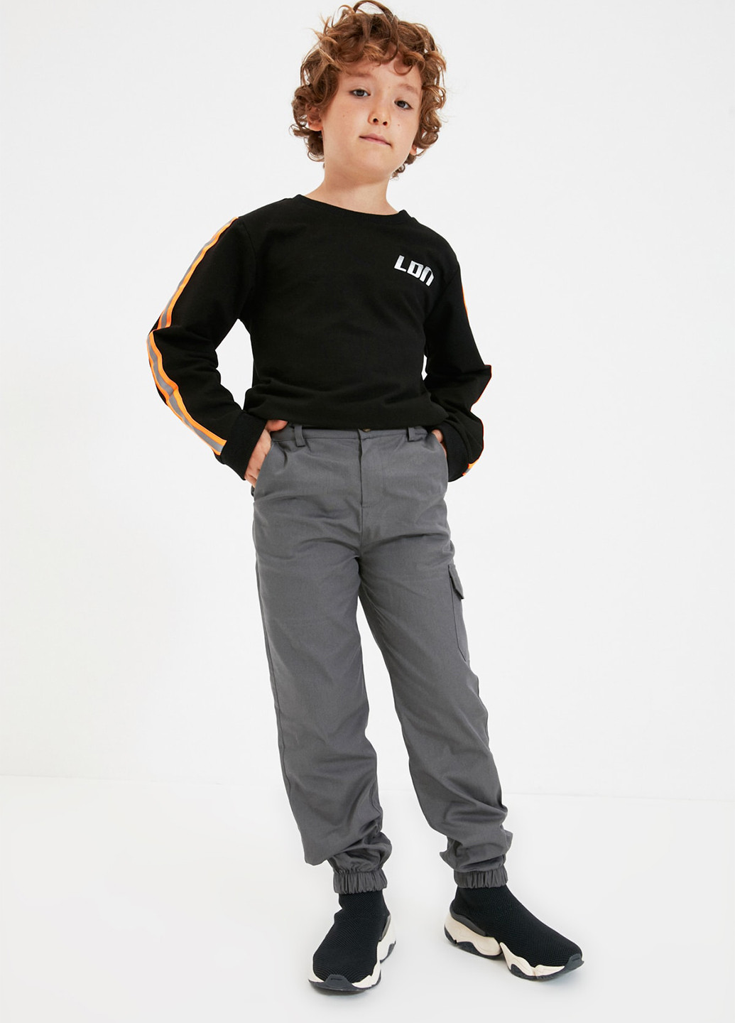 Темно-серые кэжуал демисезонные брюки карго Trendyol