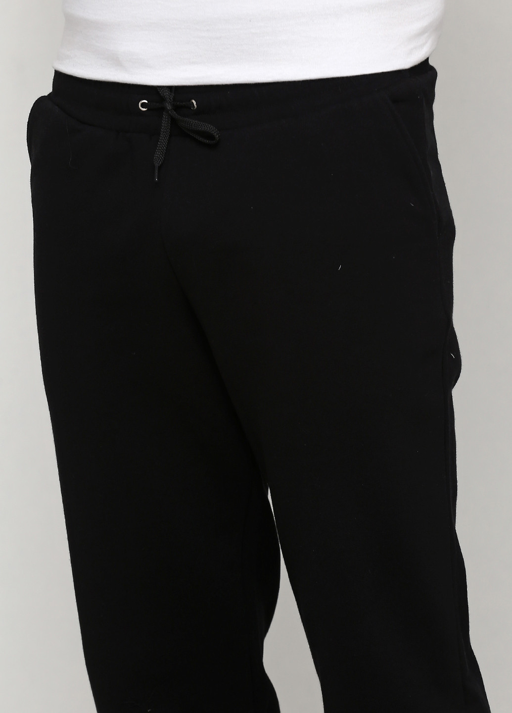 Черные спортивные демисезонные прямые брюки Роза