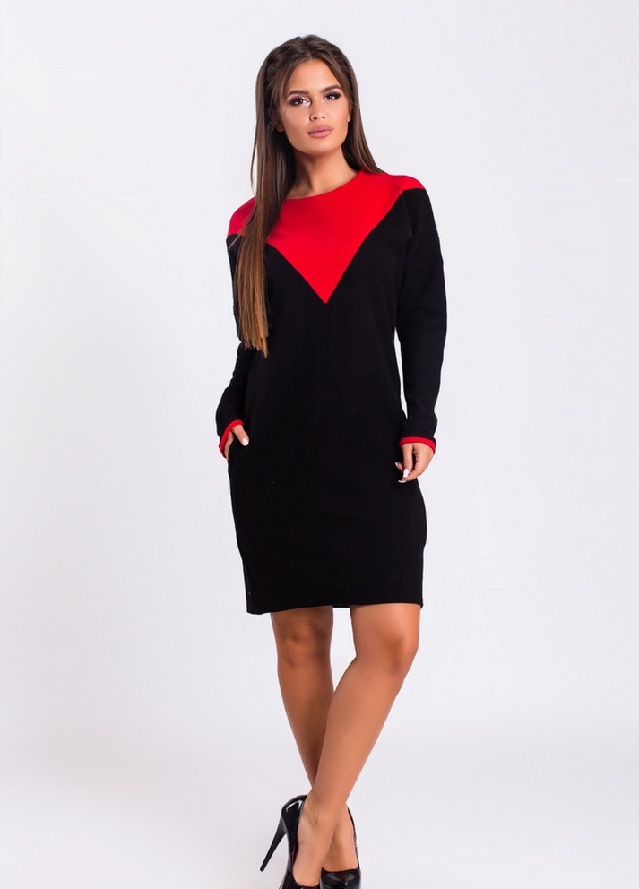Черное кэжуал теплое платье черное с красным платье-свитшот Marselin с геометрическим узором