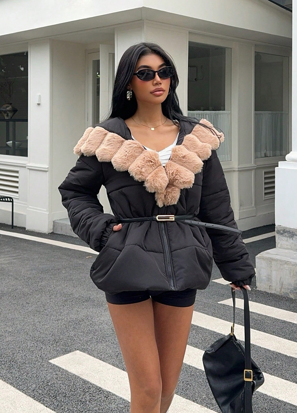 Черная зимняя куртка SHEIN