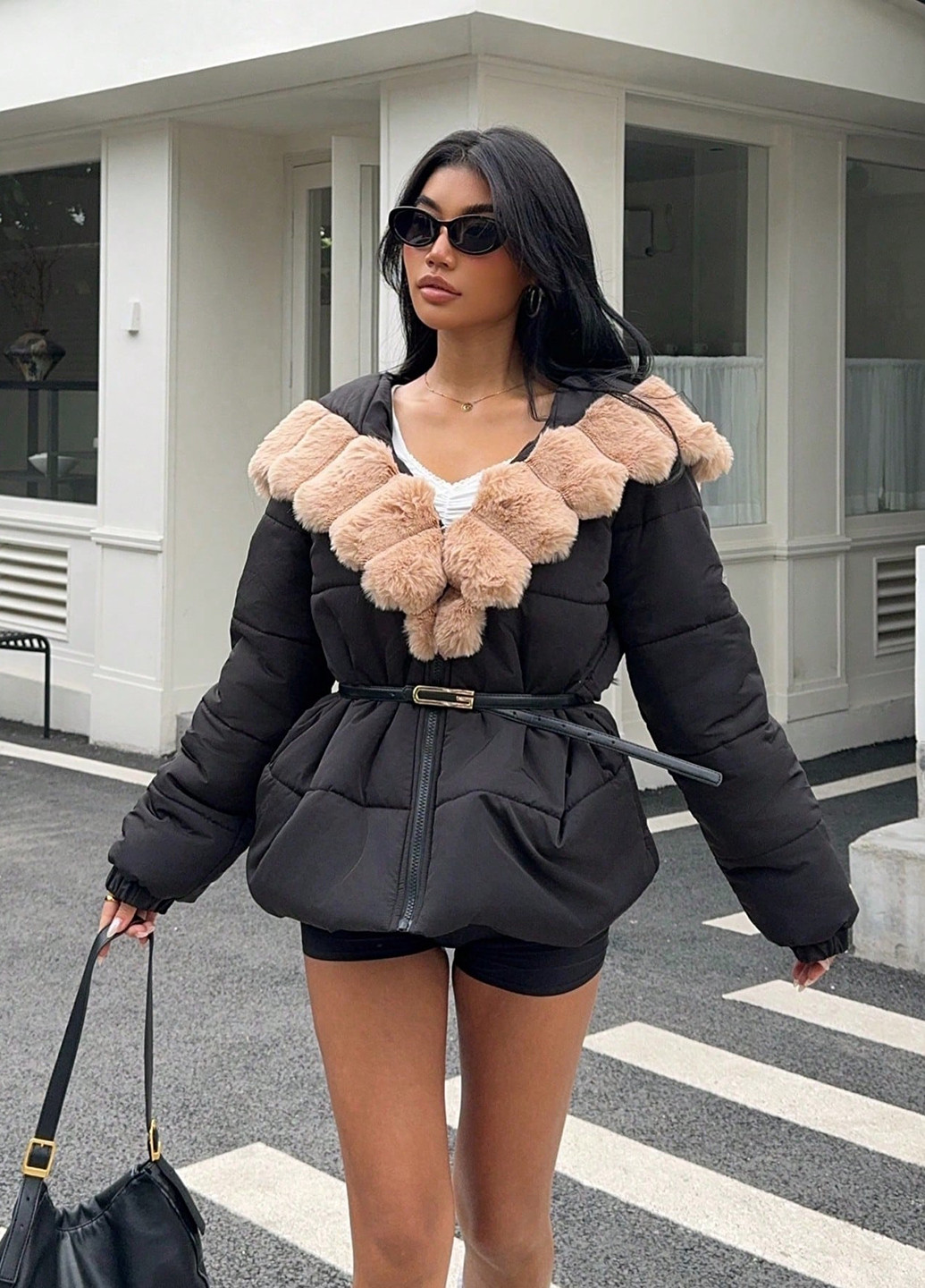 Черная зимняя куртка SHEIN