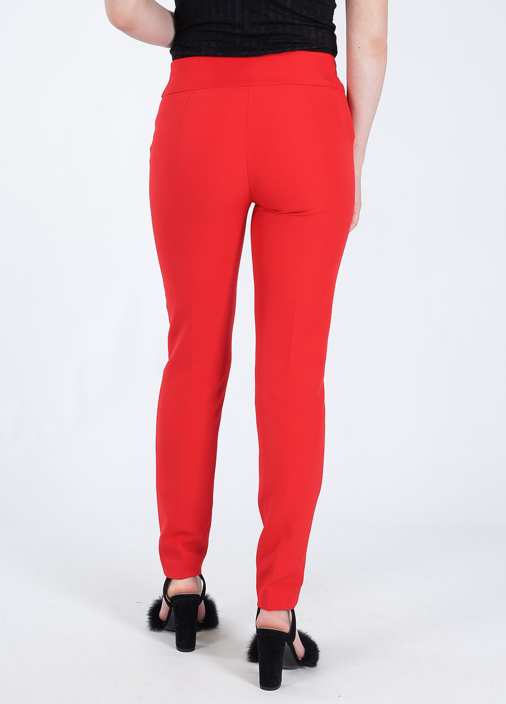 Красные кэжуал демисезонные зауженные брюки Sarah Chole