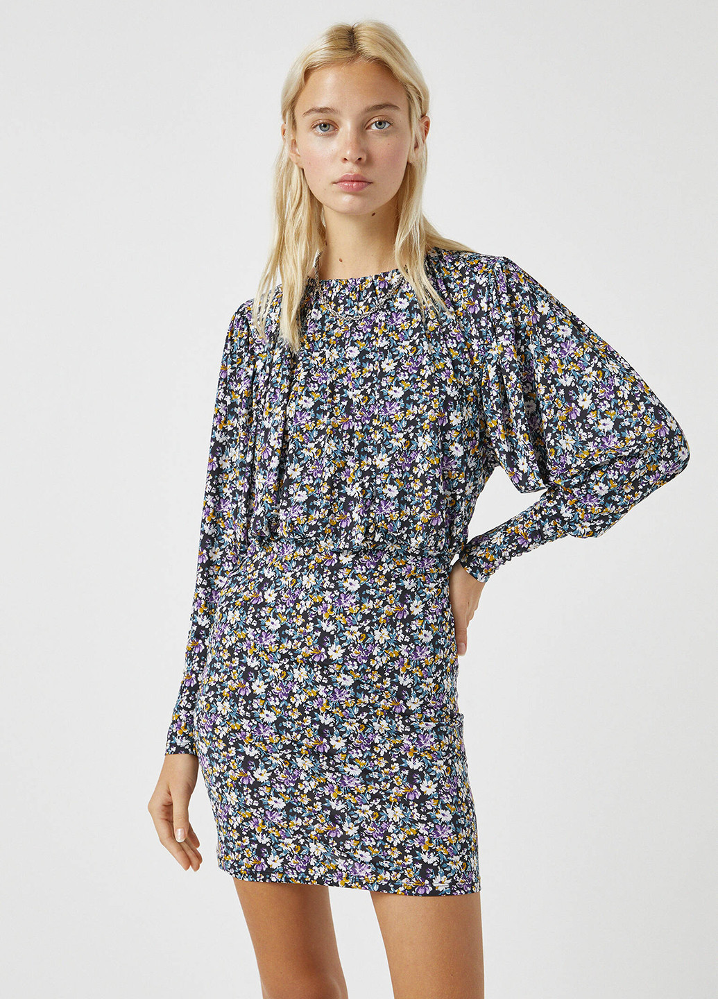 Комбинированное кэжуал платье Pull & Bear с цветочным принтом
