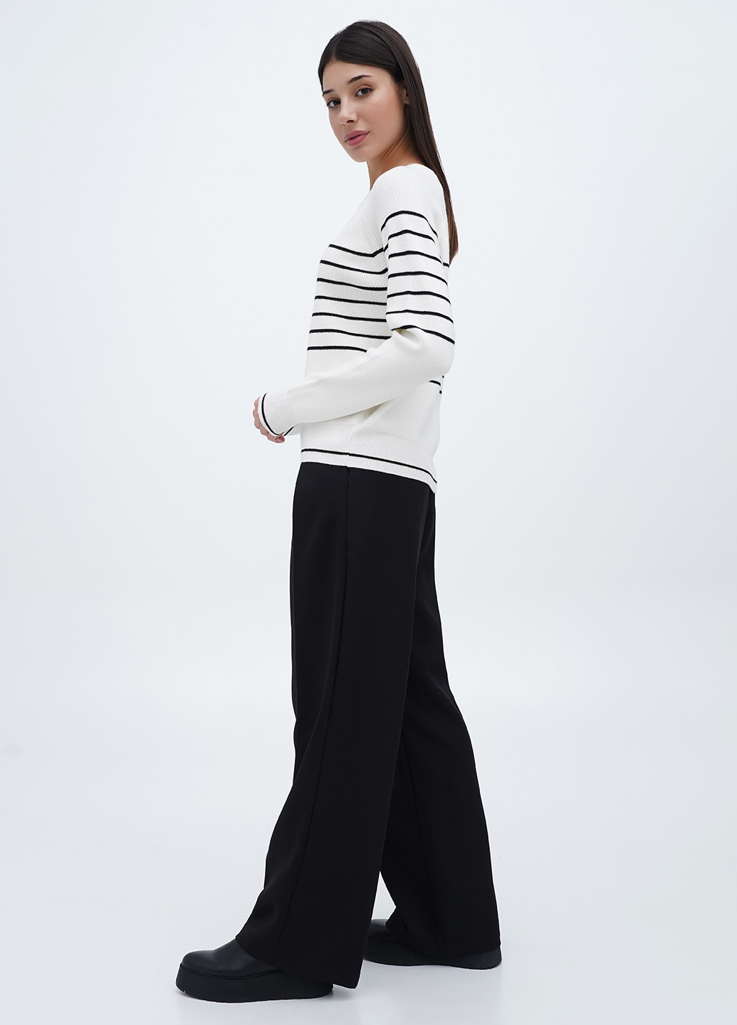 Белый демисезонный джемпер джемпер M@C