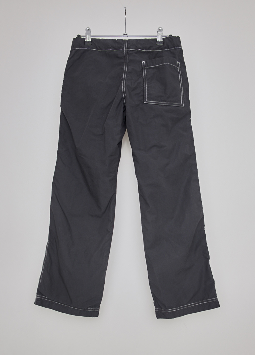 Черные кэжуал демисезонные брюки со средней талией Murphy & Nye