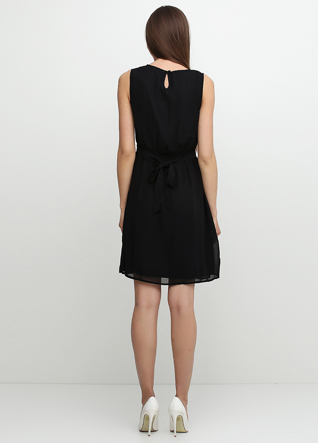 Черное кэжуал платье Uttam Boutique однотонное