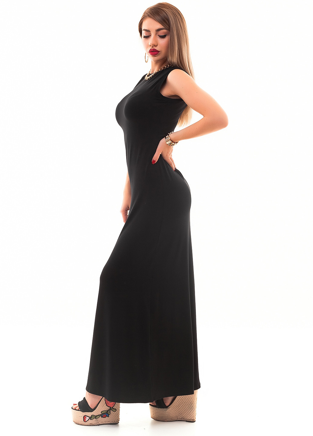 Черное кэжуал платье футляр Leya однотонное