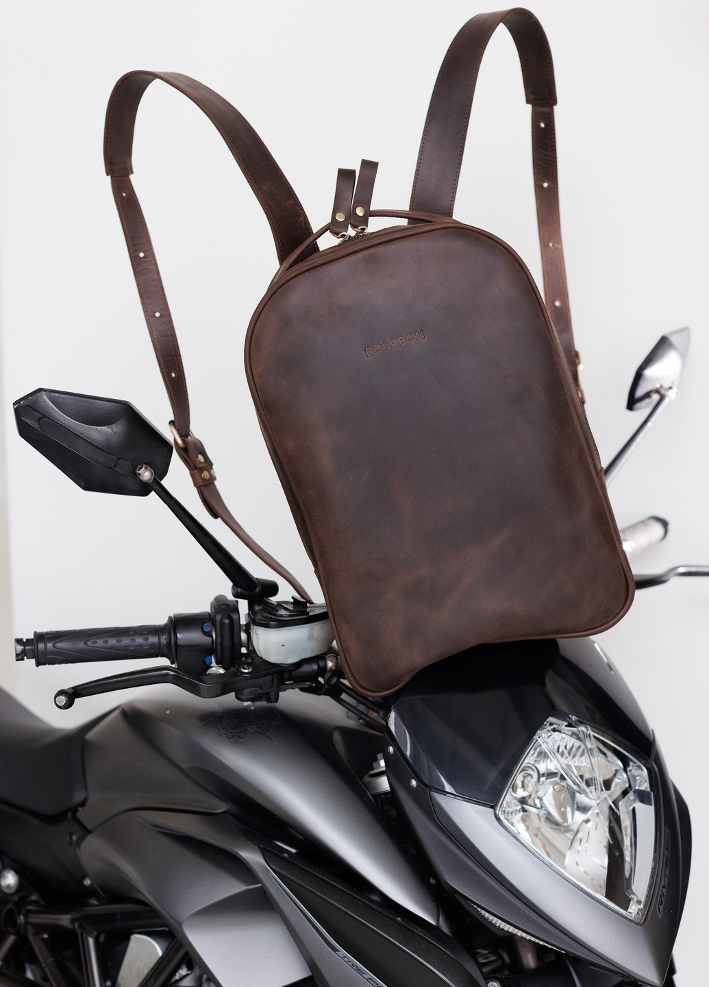 Мінімалістичний рюкзак ручної роботи з натуральної вінтажної шкіри коричневого кольору Boorbon (253351919)
