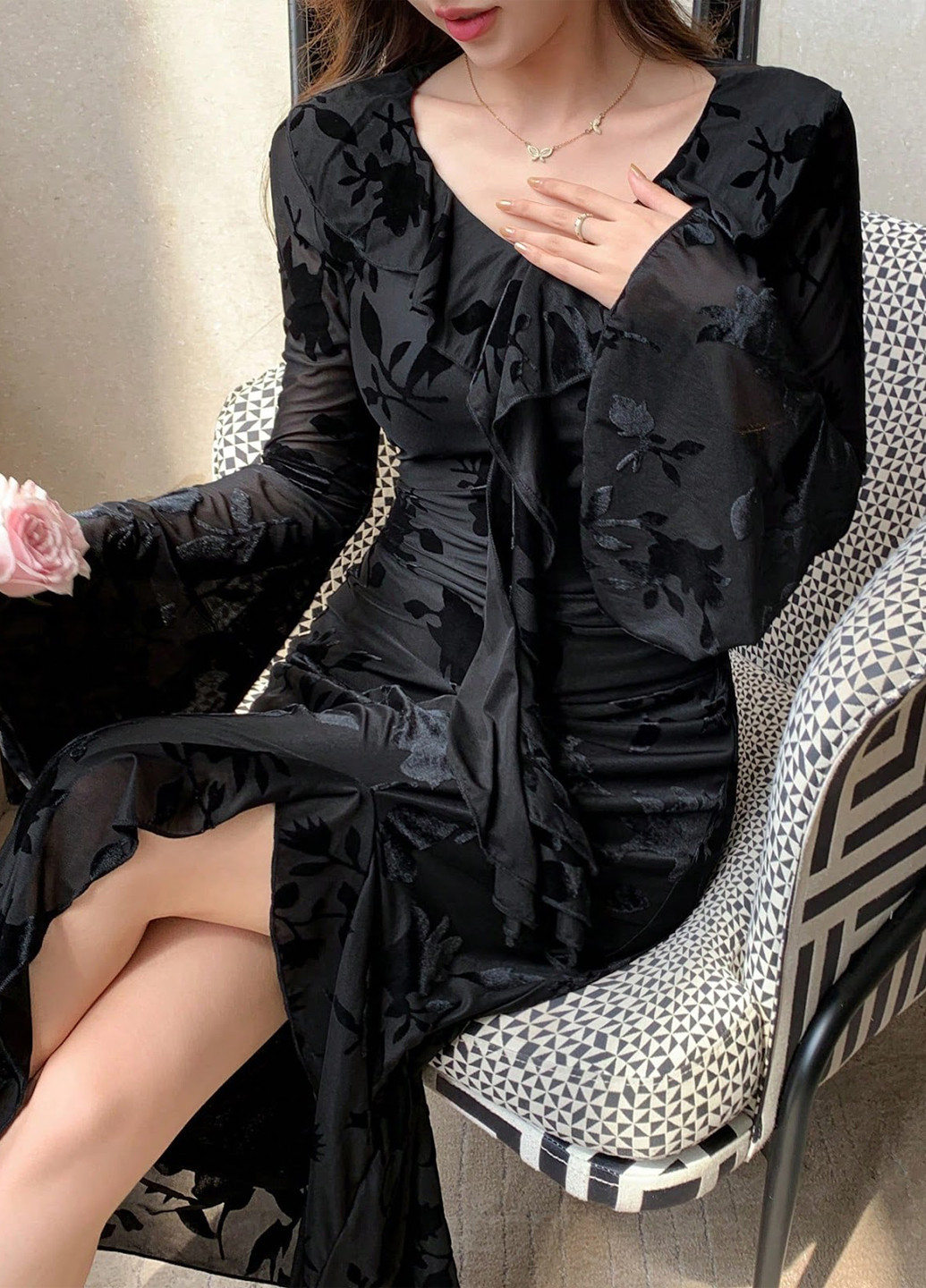 Чорна кежуал сукня SHEIN однотонна