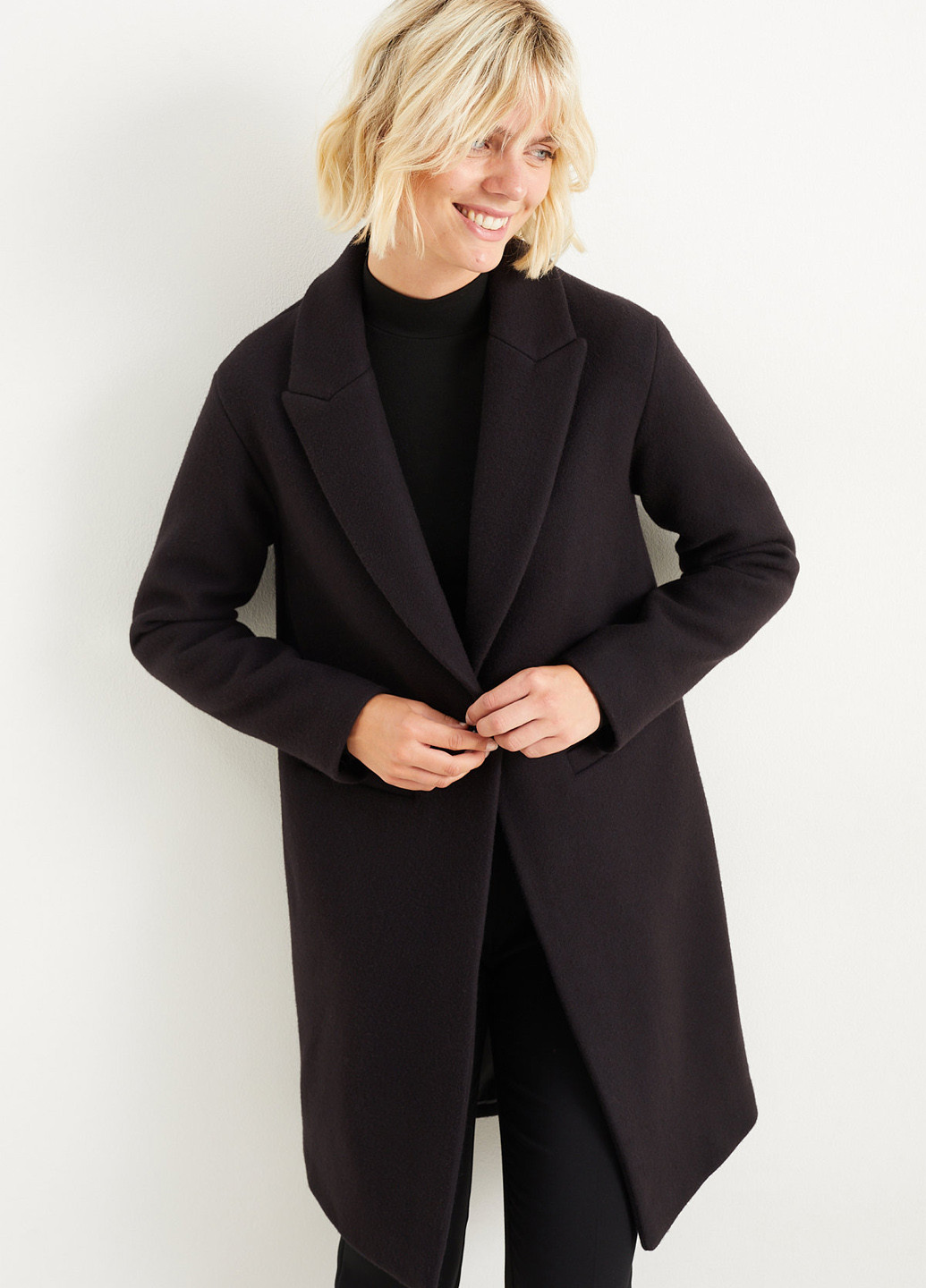 Чорне демісезонне Пальто однобортне C&A