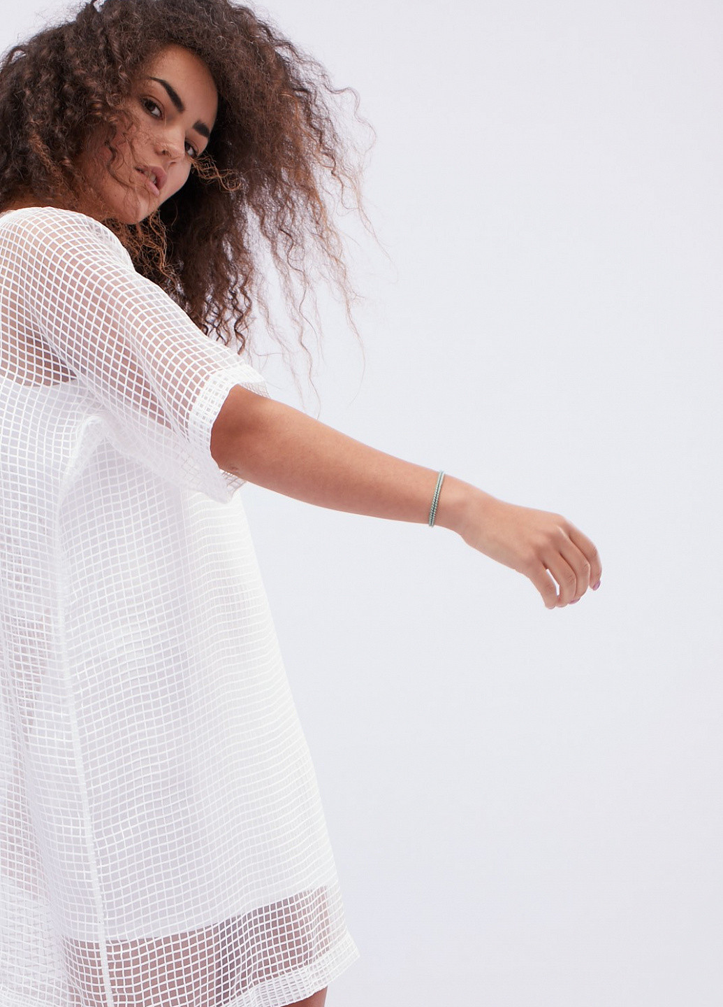 Белое кэжуал платье Carica однотонное