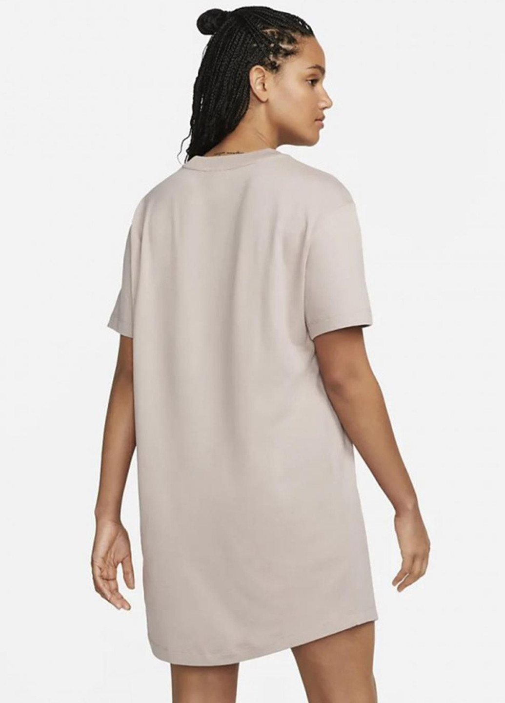 Бежева спортивна, кежуал сукня dv7882-272 сукня-футболка Nike однотонна