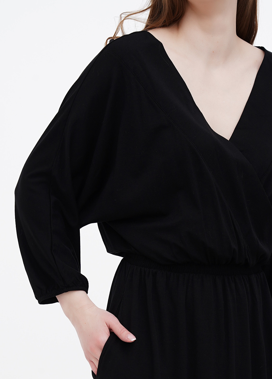 Черное кэжуал платье на запах Garnet Hill однотонное