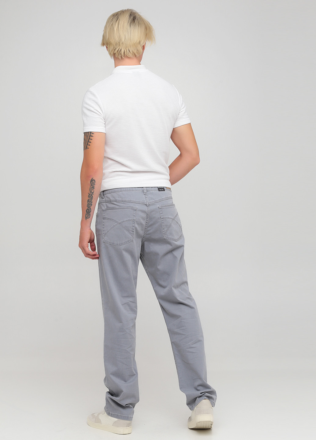 Светло-серые кэжуал демисезонные прямые брюки Lagrand