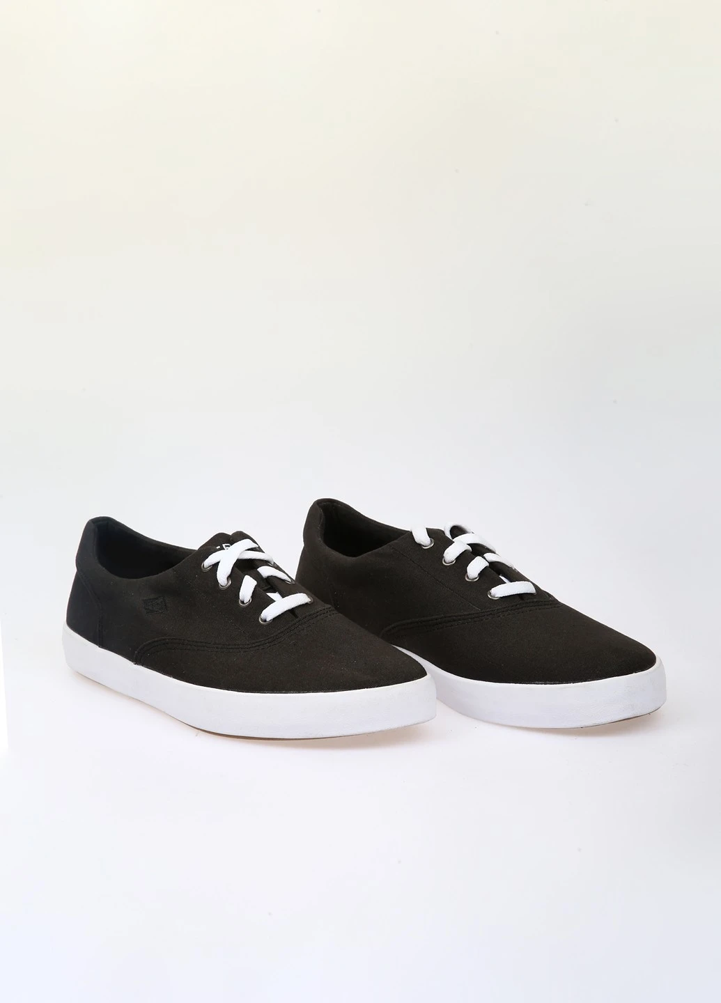 Черные кеды Sperry