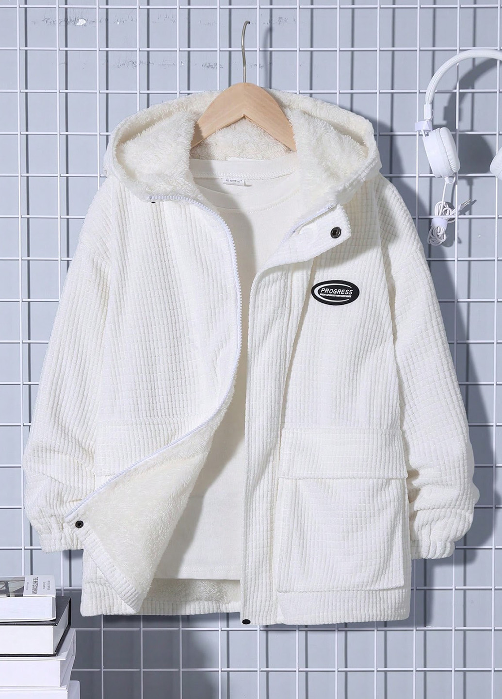 Біла демісезонна куртка SHEIN