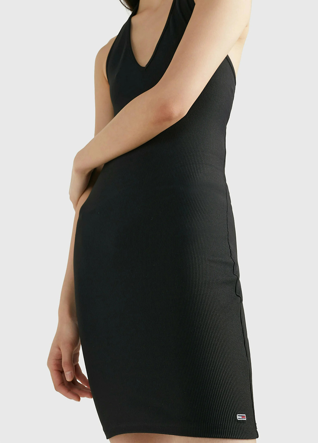 Черное кэжуал платье с открытой спиной Tommy Hilfiger однотонное