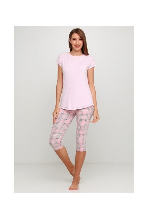 Розовая пижама хлопковая розово-серая клетка s футболка + капри JULIA