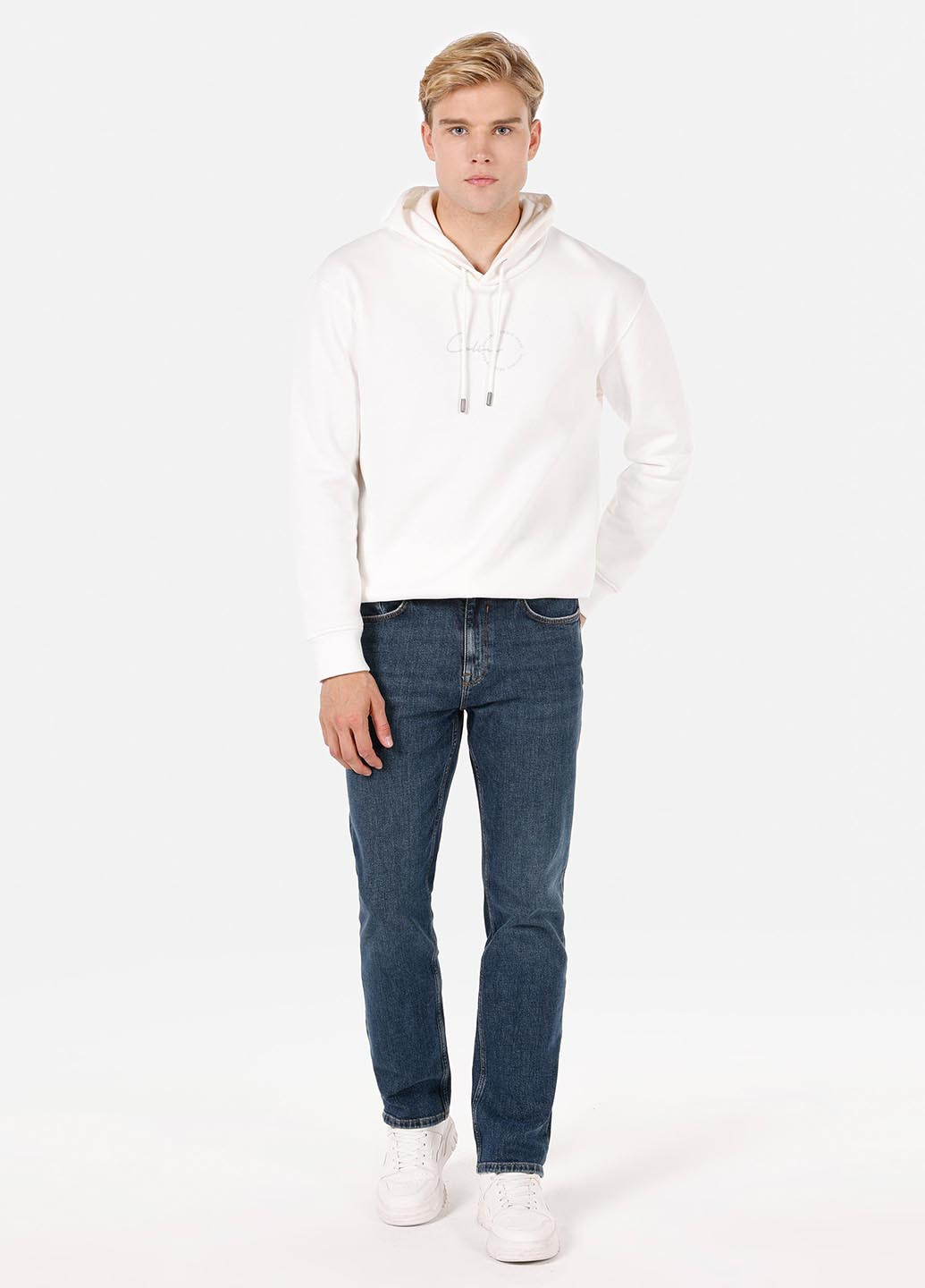 Светло-синие демисезонные регюлар фит джинсы Colin's