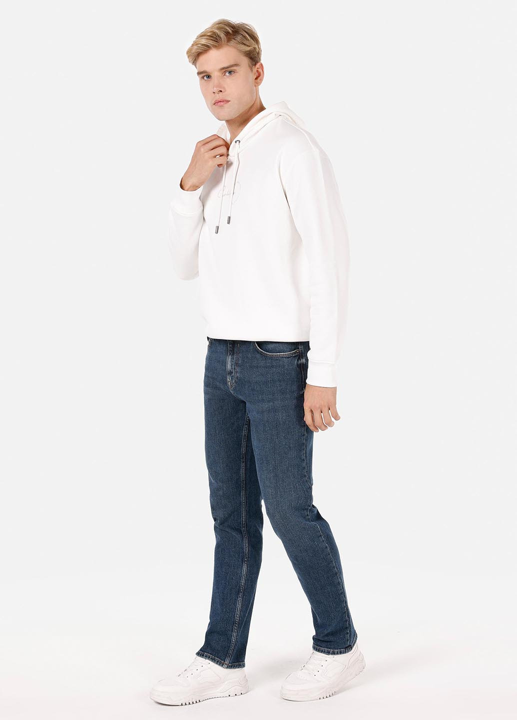 Светло-синие демисезонные регюлар фит джинсы Colin's