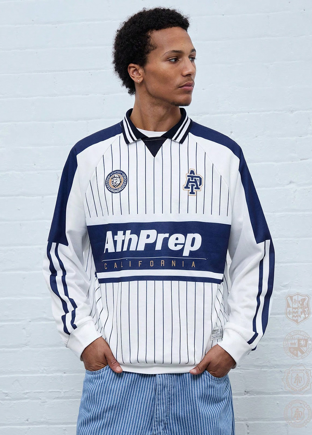 Белый свитшот SHEIN рисунок без декора (324037377)