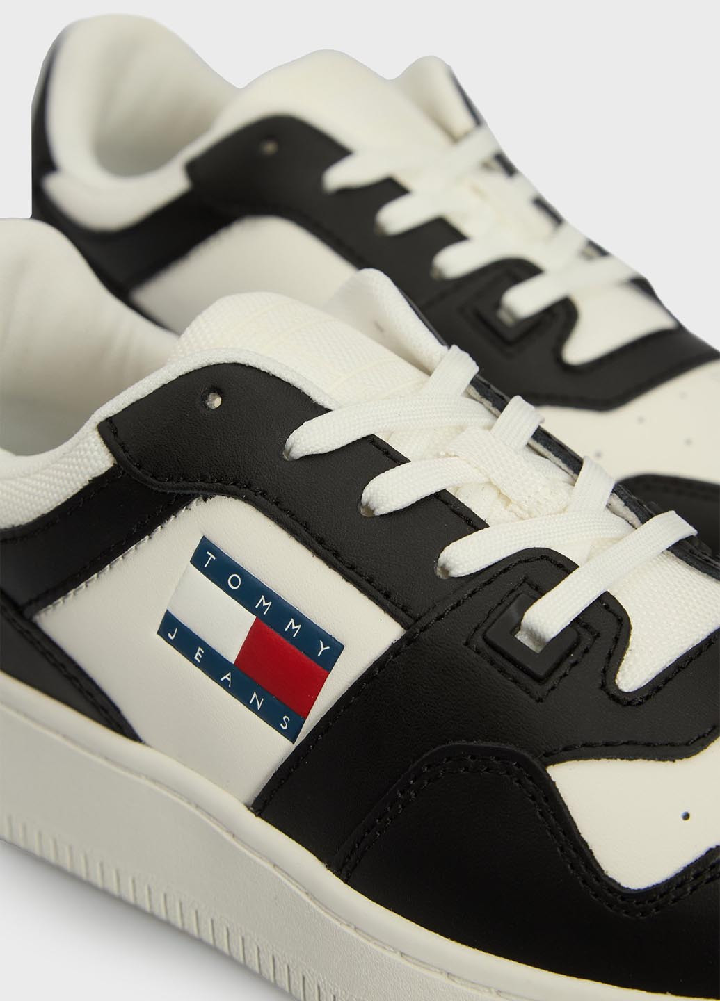 Кроссовки Tommy Jeans чёрно-белые всесезоны (344545973)