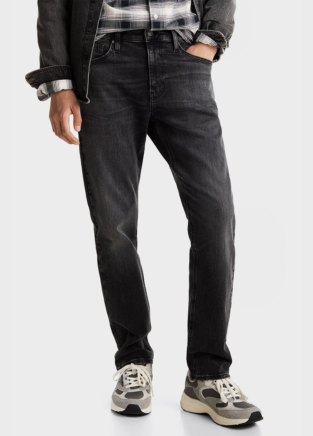 Черные демисезонные зауженные джинсы Tommy Jeans