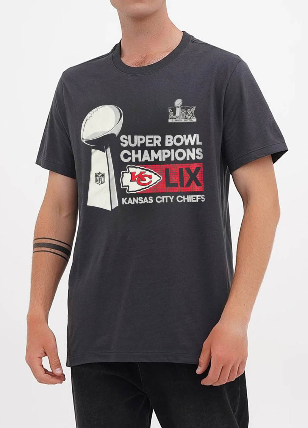 Серая футболка Nike