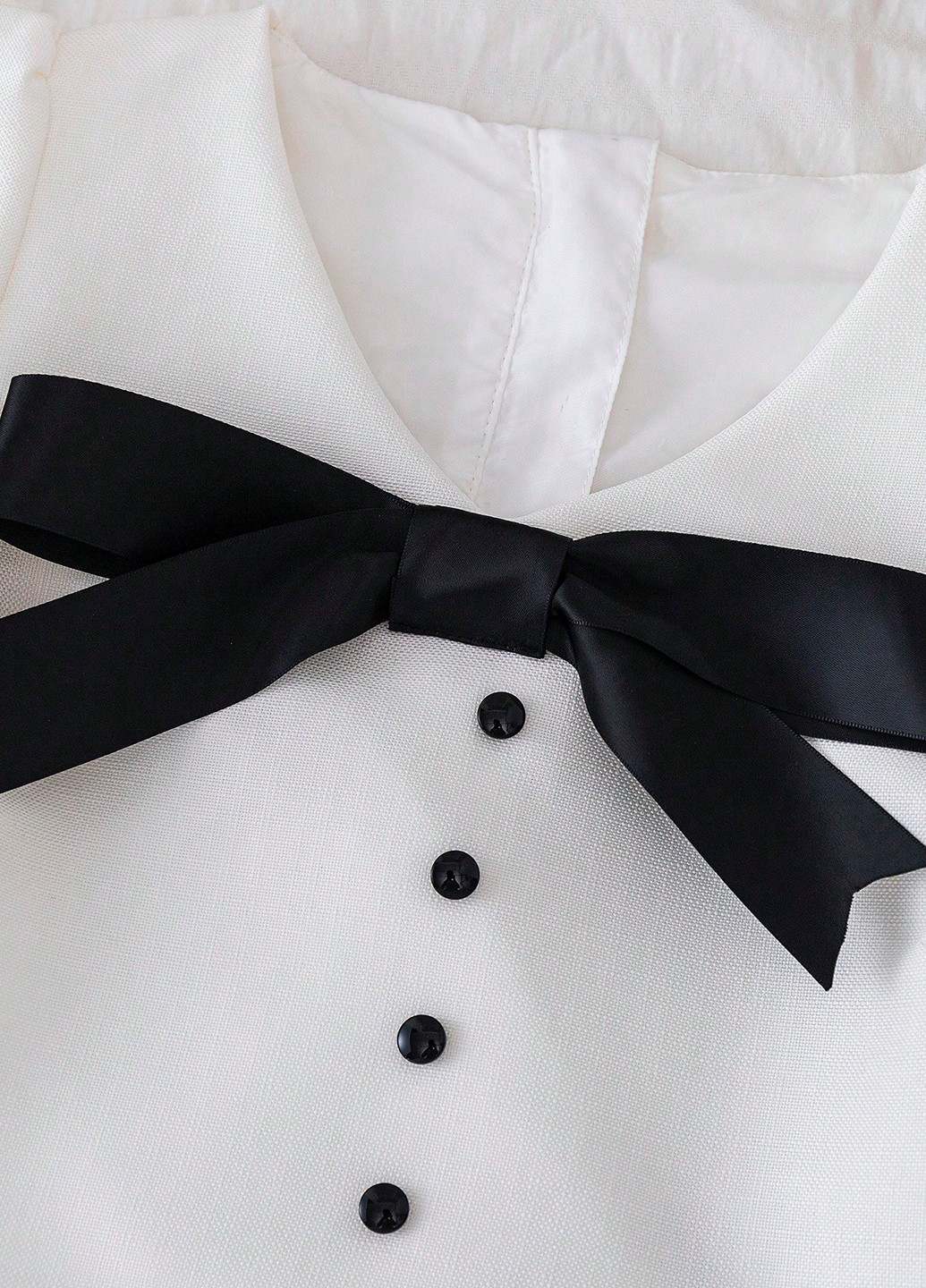 Белая однотонная блузка SHEIN летняя