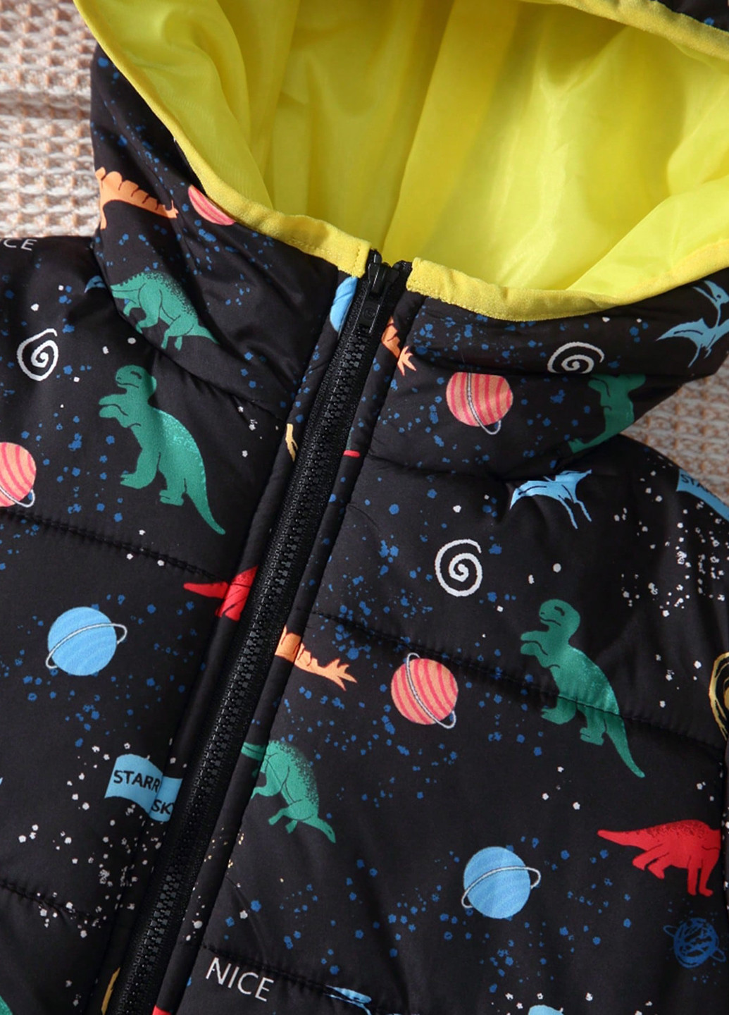 Чорна демісезонна куртка SHEIN