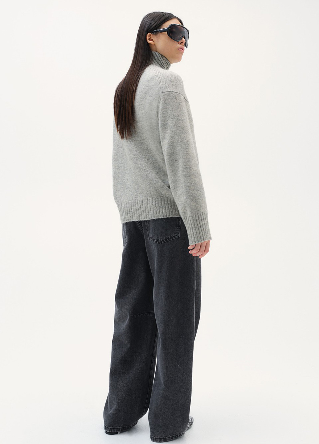 Серый зимний свитер джемпер H&M