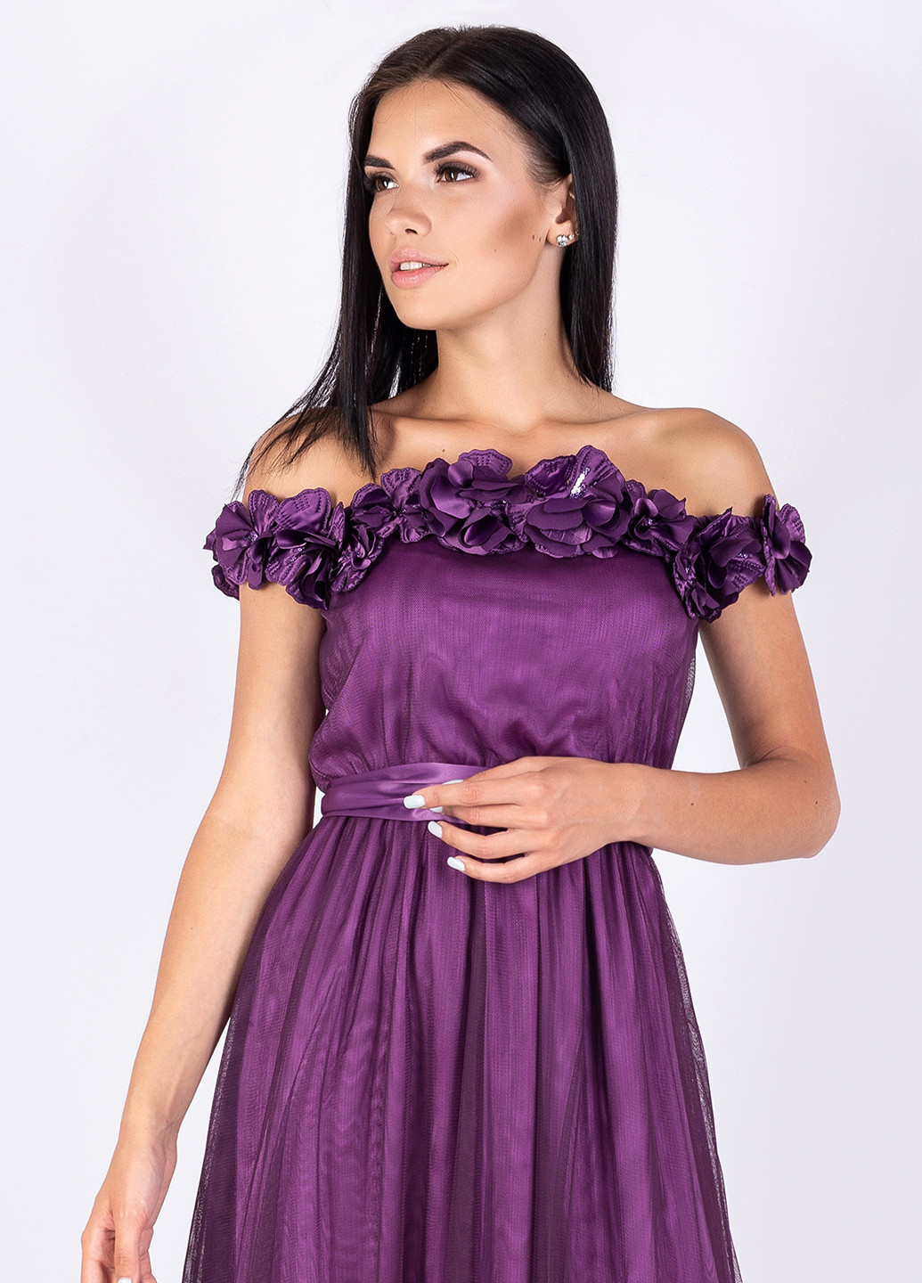 Фиолетовое вечернее платье с открытыми плечами Seam однотонное